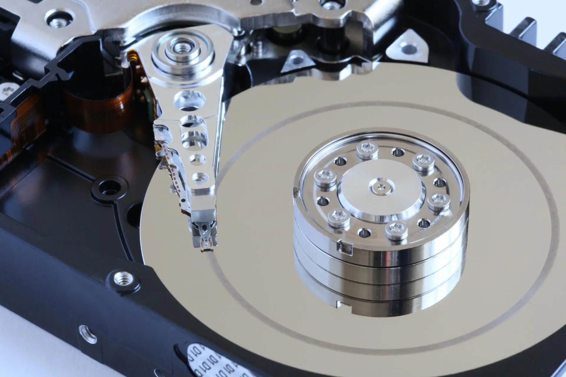 Hard disk test IOPS, tps, read, write, MBsec, Linux